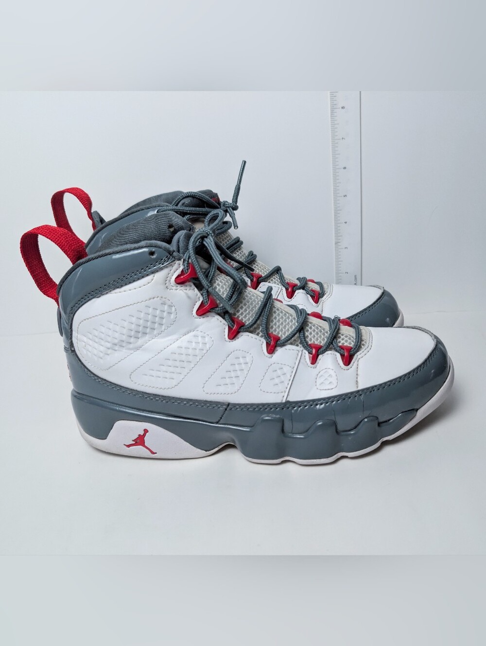 Men's Nike Air Jordan 9 Retro Fire  Red Y3 Size 8 Great Used Condition
